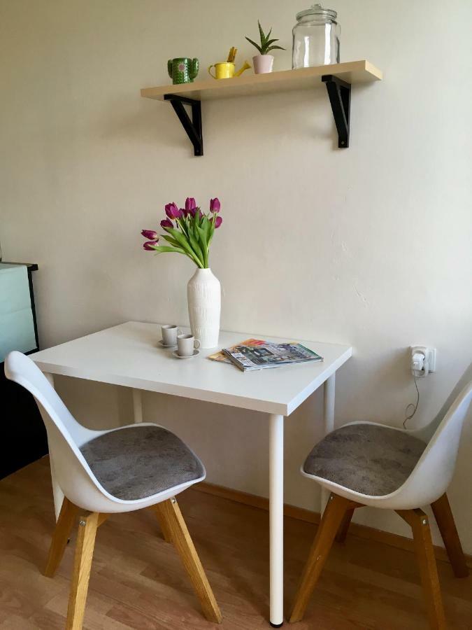 Blu Apartment In Old Town Bratislava Bagian luar foto